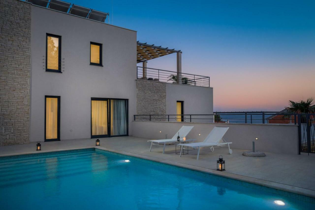 Luxury Villa Lucice View Милна Екстериор снимка