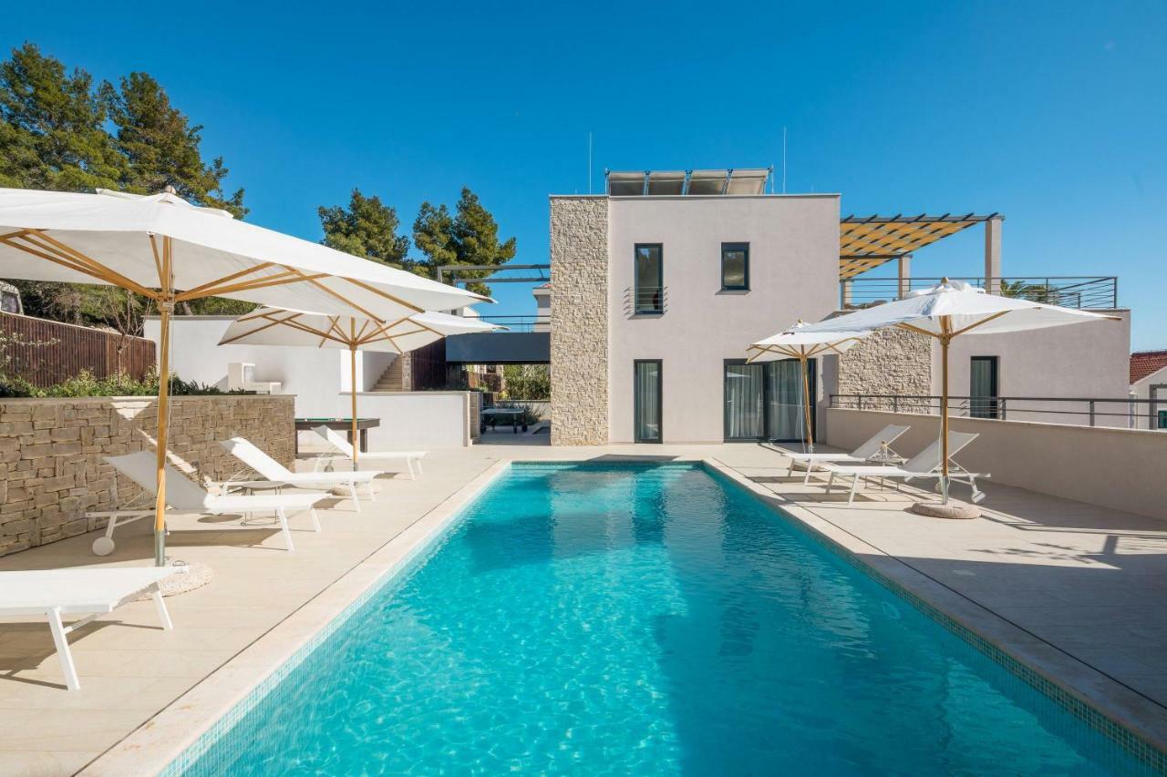 Luxury Villa Lucice View Милна Екстериор снимка